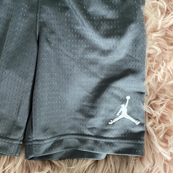 Boys Shorts - Picture 2 of 3